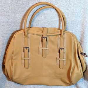 DONATING SOON Estée Lauder Weekender Bag 🍹🌴🛫, Vegan Leather